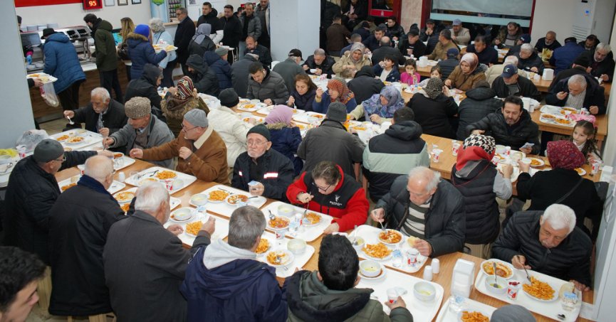 Sarı ve Gökçe iyilikte buluştu!
