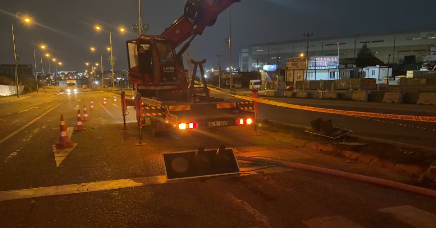 İşçi servisi ile otomobil çarpıştı: 11 yaralı