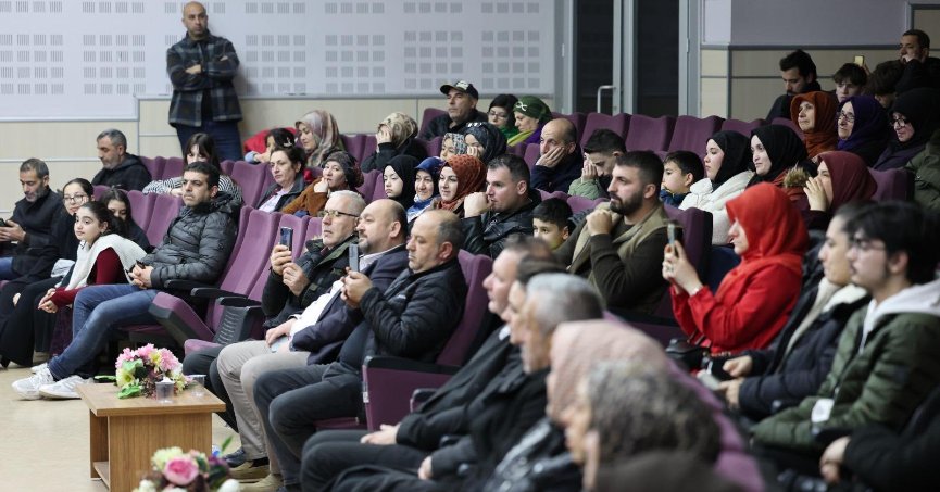 Dursun Ali Erzincanlı, Kartepe'de gönülleri fethetti