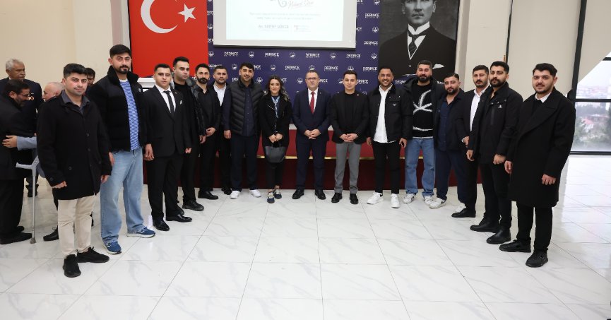 Derince’de Bayramlaşma Coşkusu