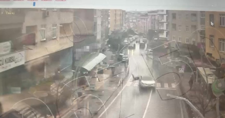 Yaya geçidinde otomobilin çarptığı kadının ölümüne ilişkin davada sanığa tahliye