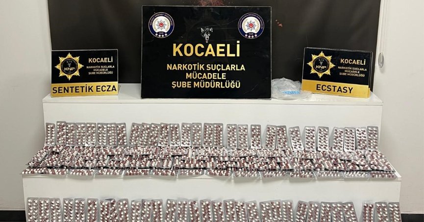 Kocaeli’de 4 bin 920 adet uyuşturucu hap ele geçirildi