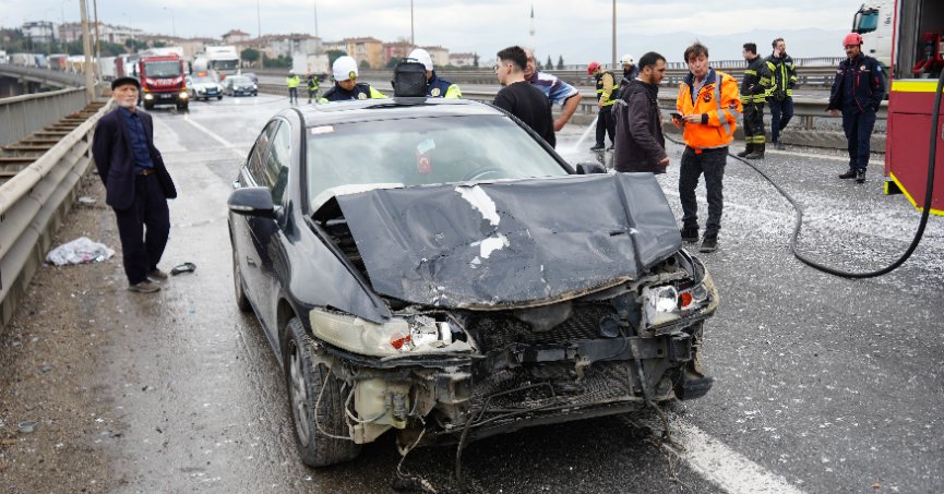  7 araç birbirine girdi