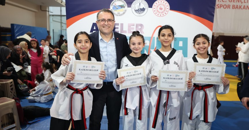 Sporla Büyüyen Nesiller Derince’de Yetişiyor