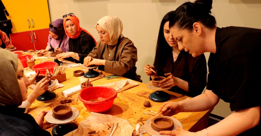 Büyükşehir’le çamurdan sanata giden yolculuk