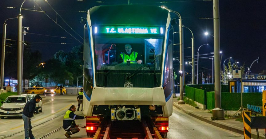 Tramvayların 5’i bir yerde, ulaşım hızlı ve güvende