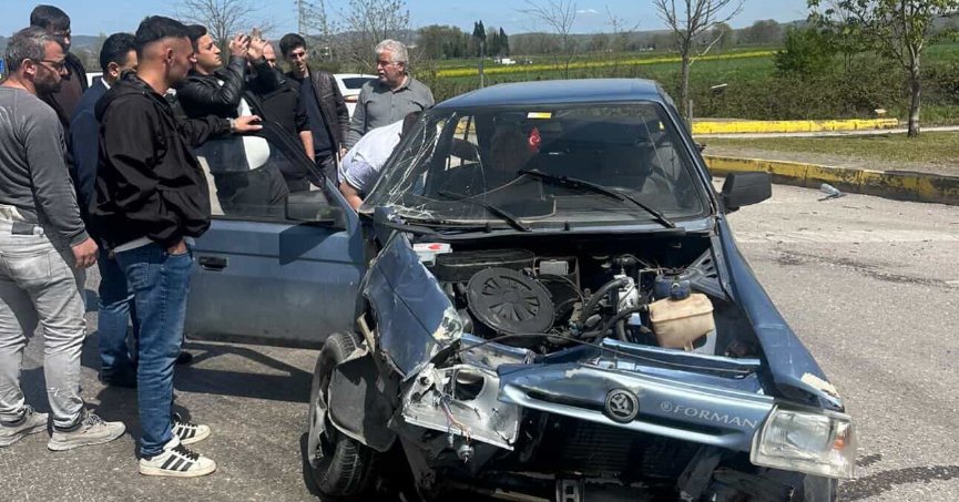 Otomobil ile otobüs çarpıştı: 1 yaralı