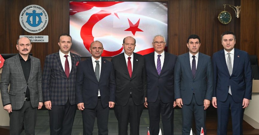 “MAVİ VATAN’IN BİR SİMGESİ OLAN SİZLERLEYİM”