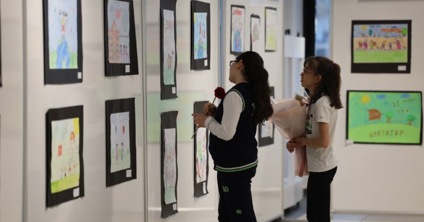Kartepeli Minik Ellerin Eserleri Sanat Evi’nde Görücüye Çıktı