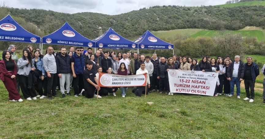 Kocaeli Valisi İlhami Aktaş, Öğrencilerle Doğa Yürüyüşü Yaptı   