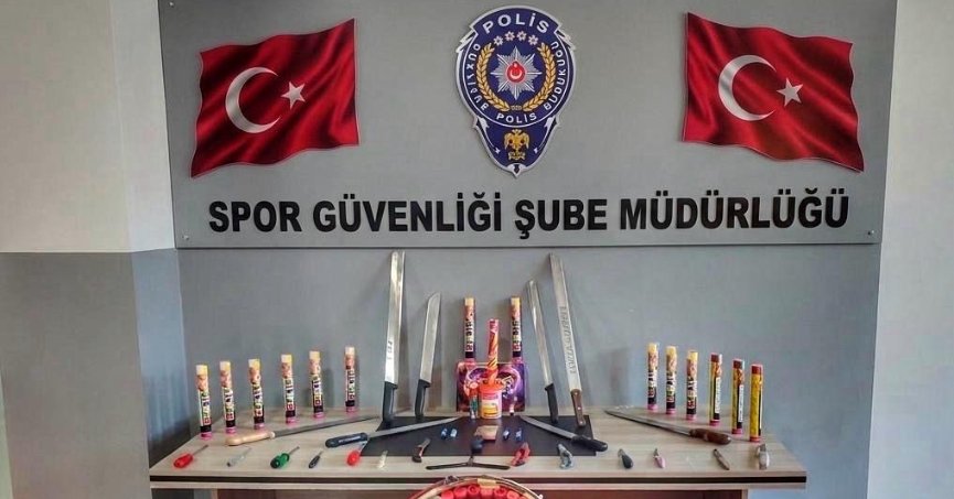 Deplasman otobüsünden adeta cephanelik çıktı