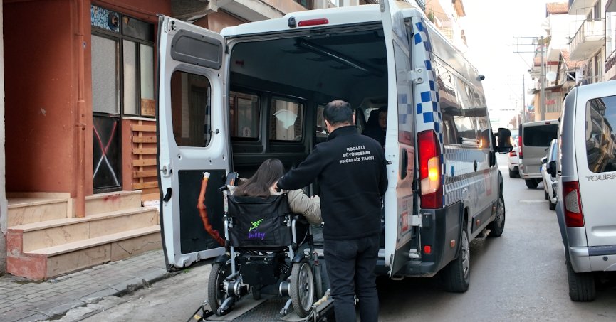 Hayallere giden yolda Engelsiz Taksi köprü oldu