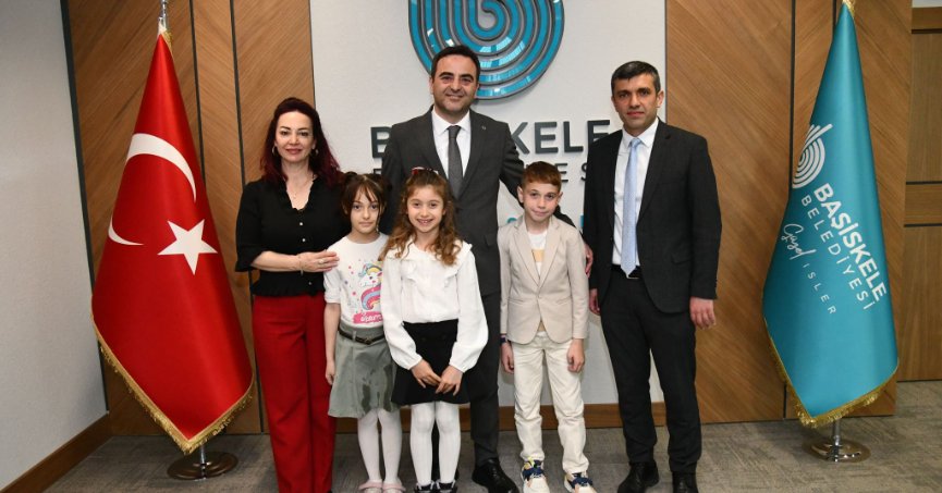 Başkan Özlü Koltuğunu Geleceğe Emanet Etti