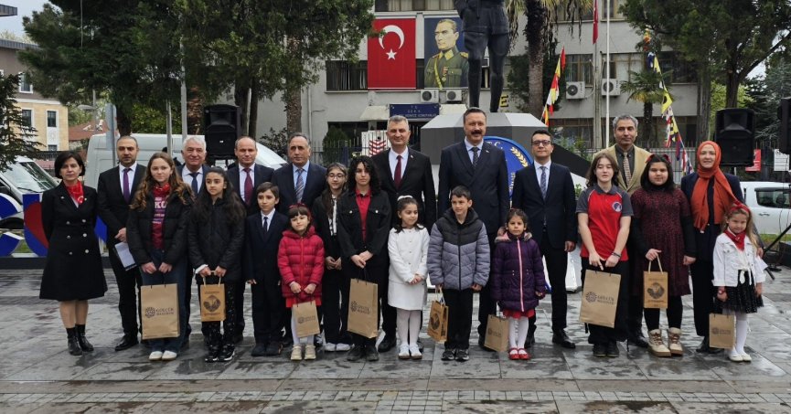 23 Nisan Ulusal Egemenlik ve Çocuk Bayramı Gölcük’te Törenle Kutlandı