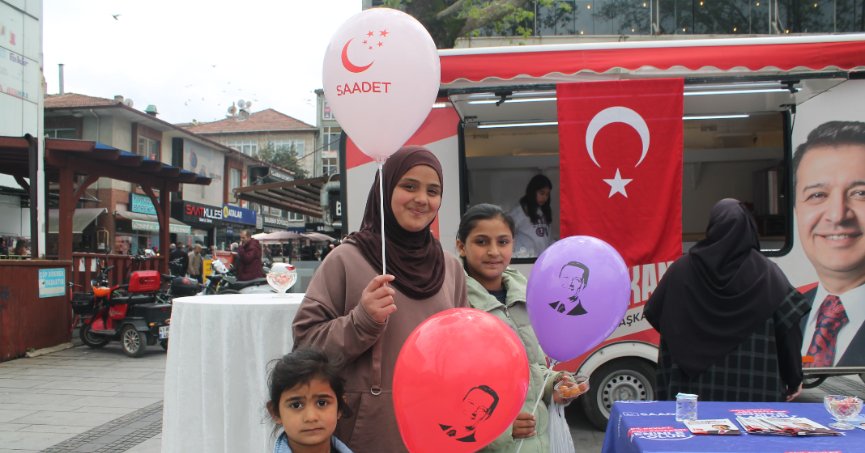 Buruk ama Umudumuzu Koruyarak Kutluyoruz!