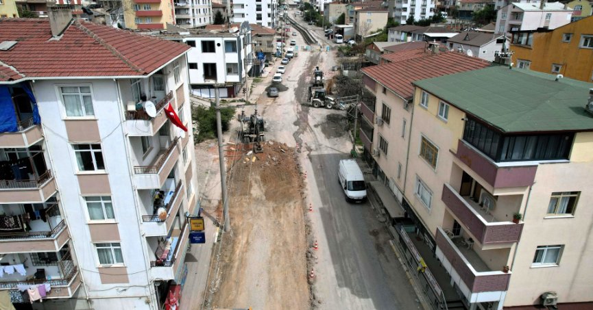 Uğur Mumcu Caddesi baştan sona yenileniyor