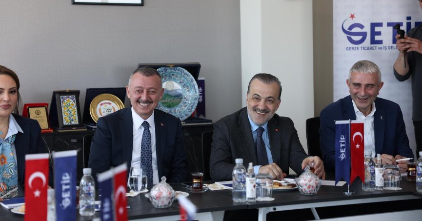 Büyükakın ile Talus, Gebze’de iş insanlarıyla buluştu