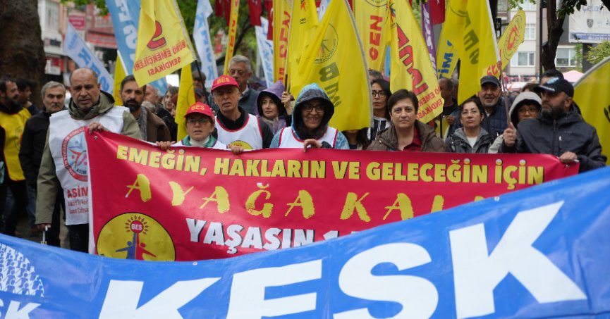 1 Mayıs halaylarla kutlandı