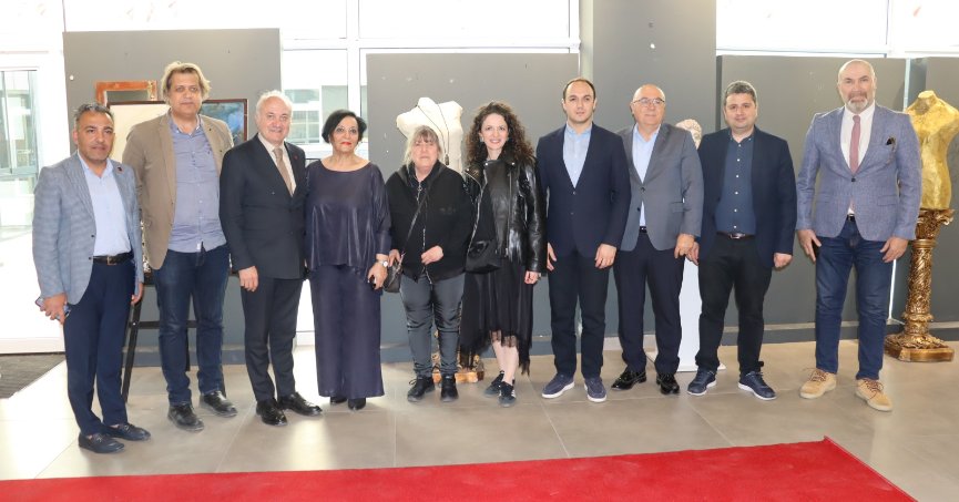 Nikomedia Sanat Galerisi’nde “Nicomedia Düşleri” sergisi sanatseverlerle buluştu