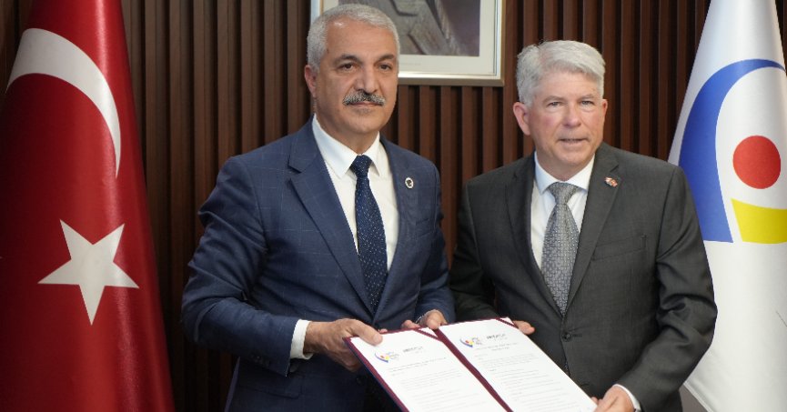  Gebze'den Kanada'ya kıtalar arası ticaret köprüsü