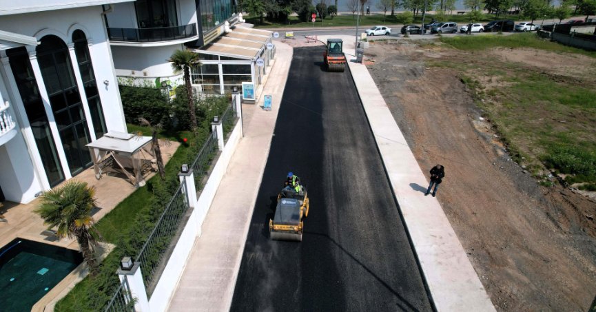 Başiskele sahilinde trafik ve yaya düzeni yenileniyo