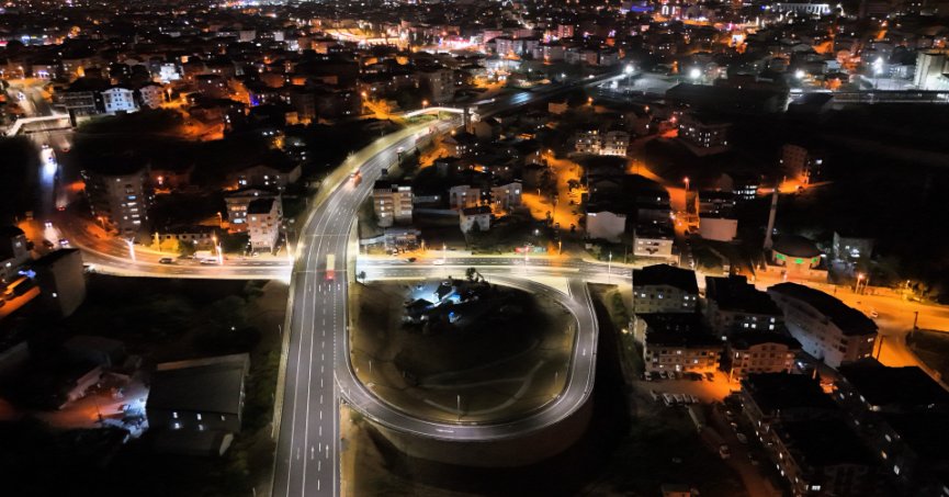 Dev proje, gece görüntüsüyle de göz kamaştırıyor