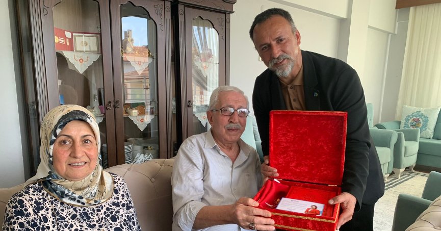 İzmit Belediyesi Karamürsel’de gazileri yalnız bırakmadı