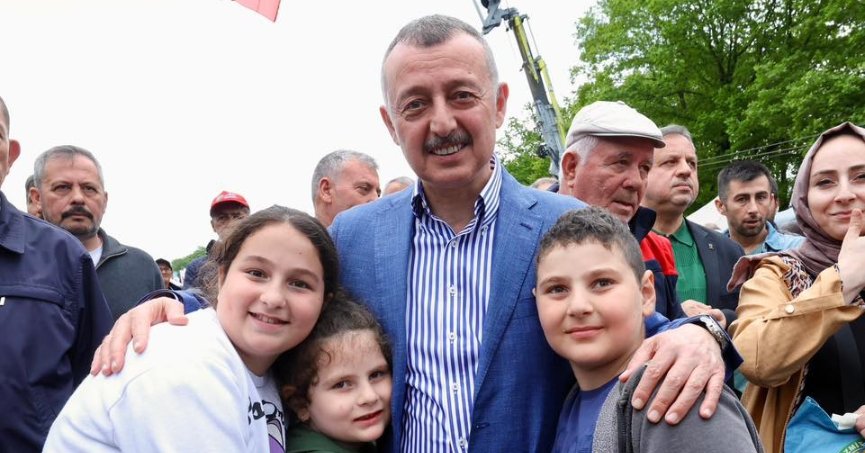 Büyükşehir’in Çiftçi Şenliği bereketiyle kutlandı