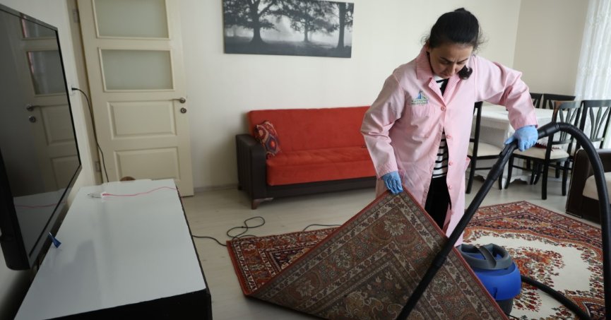 Alo Evlat Ekipleri Büyüklerini Bayrama Hazırlıyor
