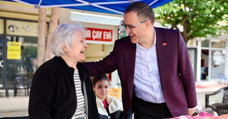 Başkan Gökçe Esnaf ve Vatandaşlarla Bayramlaştı