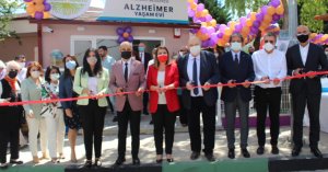 Alzheimer Yaşam Merkezi açıldı