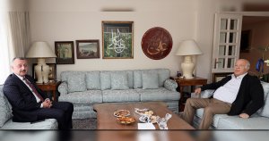 Başkan Büyükakın, İzzettin Doğan’ı ziyaret etti