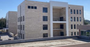 Kandıra Belediyesi hizmet binasında peyzaj çalışması