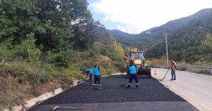 Büyükşehir, kent genelinde yollarda bakım ve onarım yapıyor