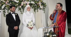 Başkan Özlü Hemşehrilerinin Sevinçlerine Ortak Oluyor   