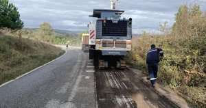 Kandıra Akçaova’da asfaltlama çalışmaları