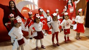 Kumlu Kreş'te 29 Ekim coşkusu