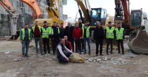 Cedit’te yıkım kurban kesimiyle başladı