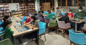 Başiskeleli Gençler ‘Şah Mat’ Diyor