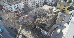 GÖLCÜK’TE 90 BİNA TEHLİKE OLMAKTAN ÇIKARTILDI