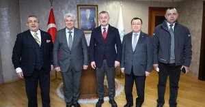 Büyükakın: Dünyanın sadece kalkınmaya değil, adalete de ihtiyacı var