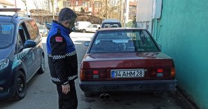 Başiskele’de Çevreye Zarar Veren Hurda Araçlar Toplanıyor