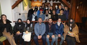 Yazar Kılıçarslan genç meslektaşlarıyla buluştu
