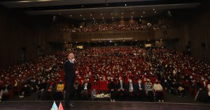 Başkan Büyükakın: İnsanlığa katkı sağlayacak bir nesil yetiştirme gayretindeyiz