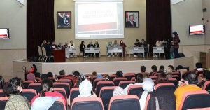Gençler bilgileriyle yarıştı