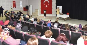 KARTEPE’DE KADINLARA EV KAZALARI ANLATILDI     