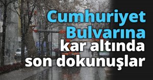 Cumhuriyet Bulvarına kar altında son dokunuşlar