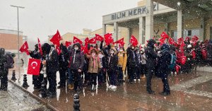 İzcilerden Çanakkale Şehitleri Saygı Yürüyüşü