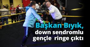 Başkan Bıyık, down sendromlu gençle ringe çıktı