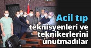 Acil tıp teknisyenleri ve teknikerlerini unutmadılar